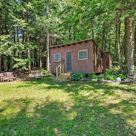 Cozy Lakefront Madison Cabin With Dock And Kayaks Vila Exterior foto