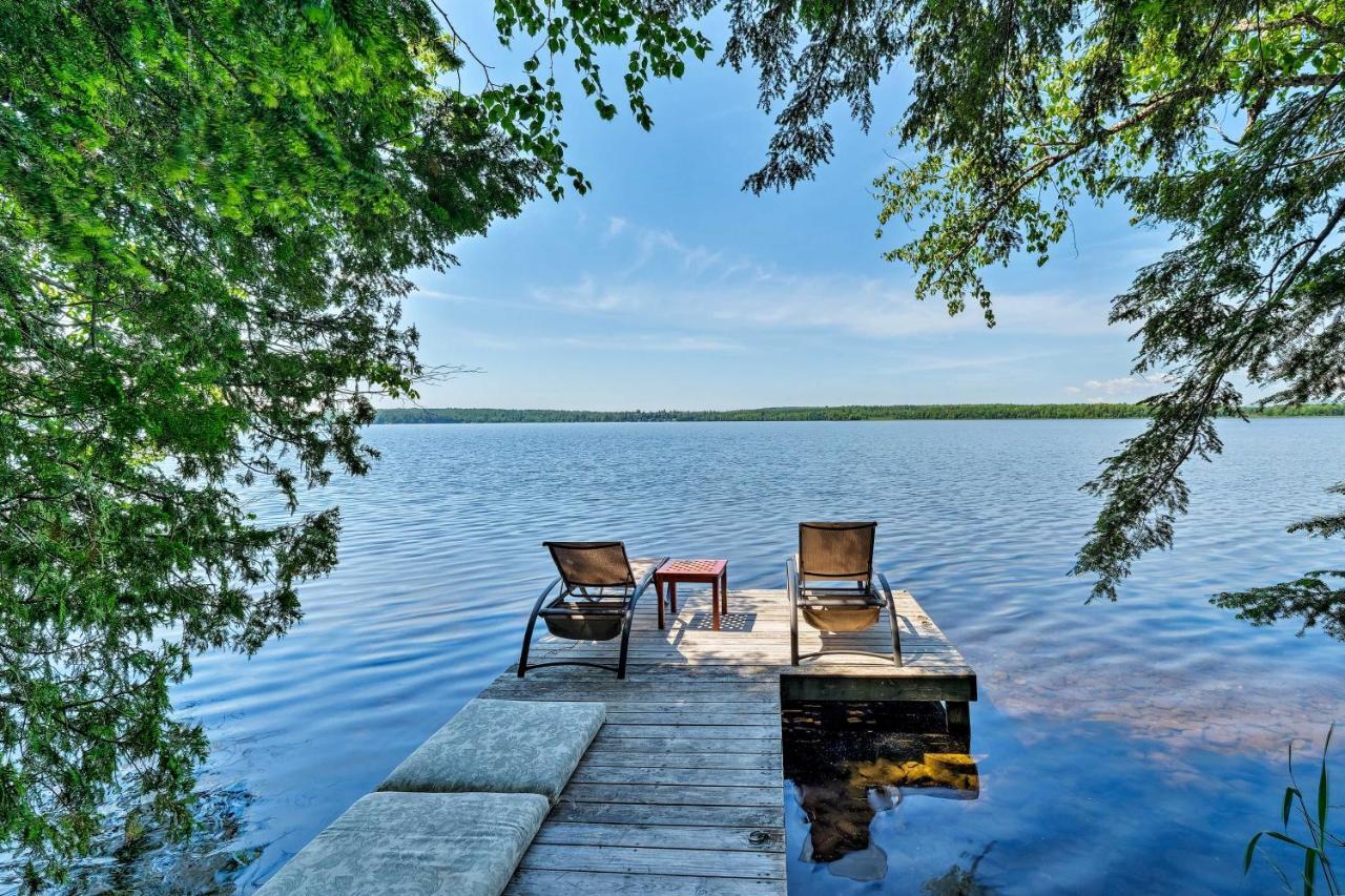 Cozy Lakefront Madison Cabin With Dock And Kayaks Vila Exterior foto