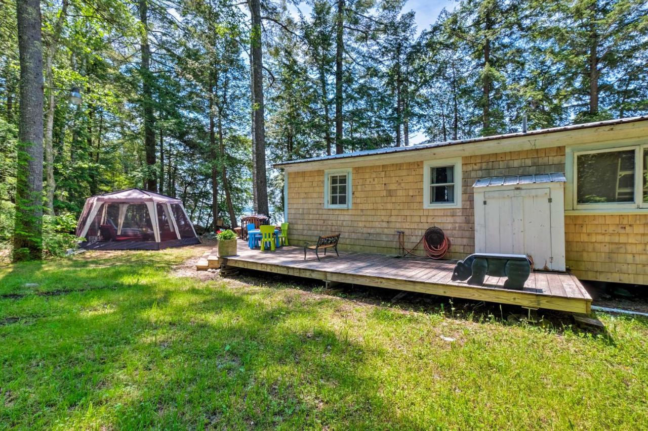 Cozy Lakefront Madison Cabin With Dock And Kayaks Vila Exterior foto